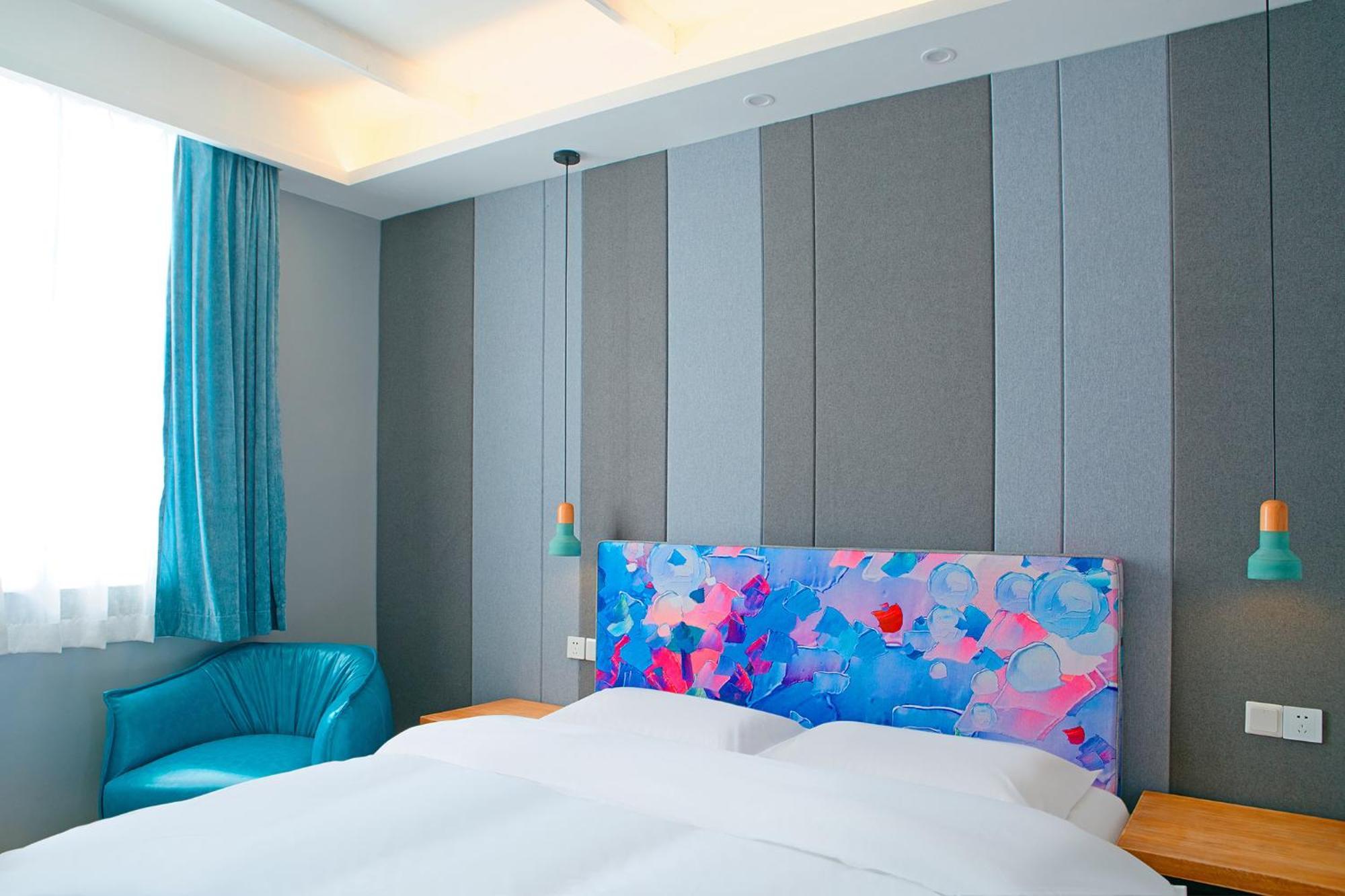 The Cloudland International Youth Hostel Close To The City Center,15 Min Walks To The Subway, Close To The Night Market, Old Street, Green Lake, English-Speaking Service, Free Activity Convenient Payment And Visa Cards Are Accepted Kunming Exterior photo