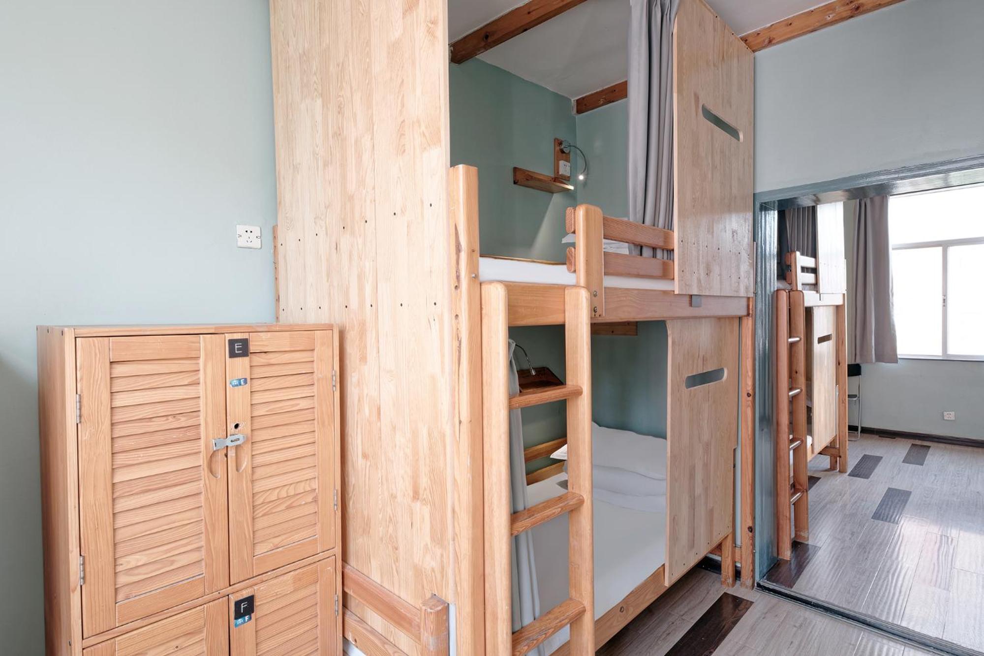 The Cloudland International Youth Hostel Close To The City Center,15 Min Walks To The Subway, Close To The Night Market, Old Street, Green Lake, English-Speaking Service, Free Activity Convenient Payment And Visa Cards Are Accepted Kunming Exterior photo