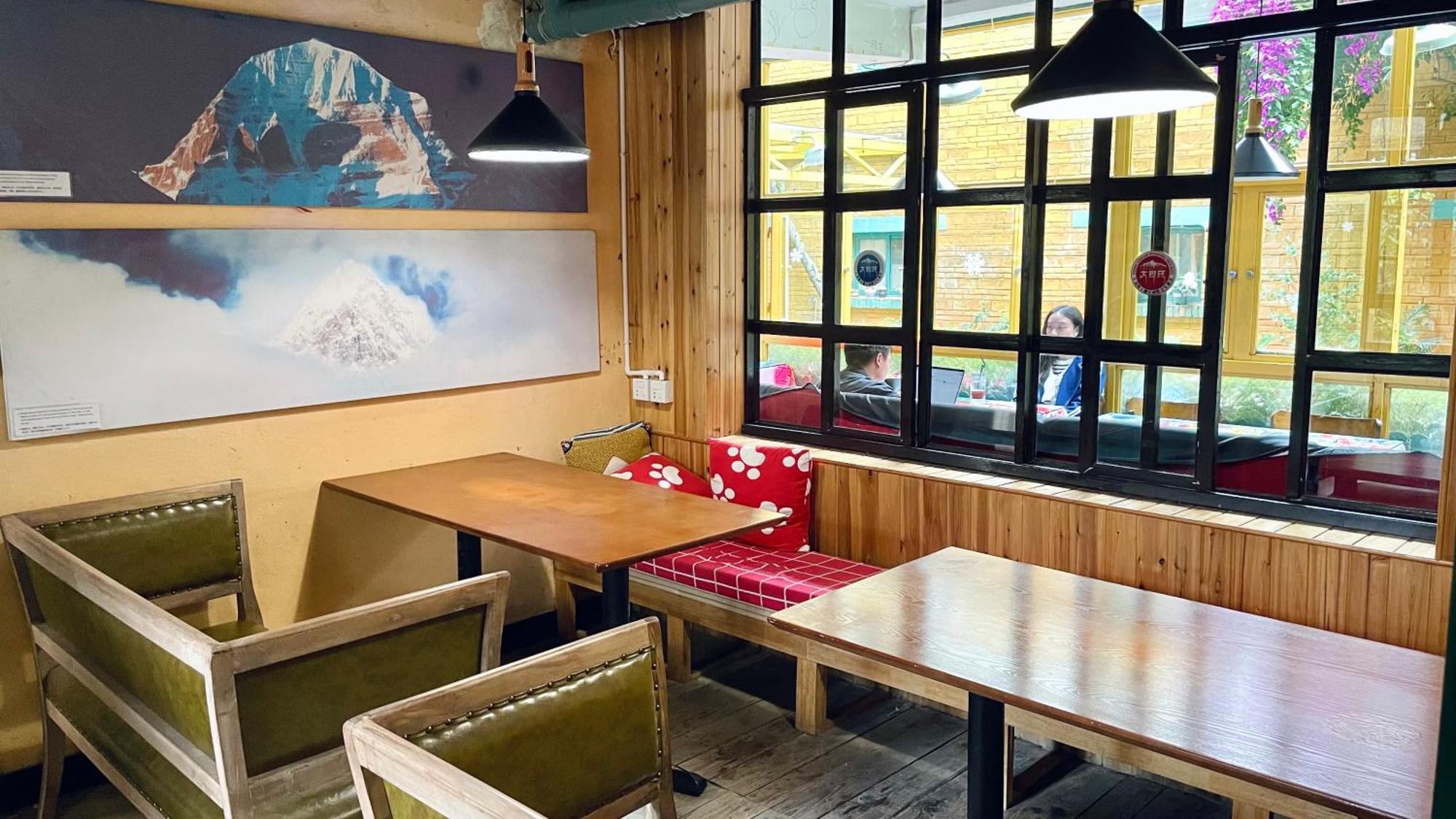 The Cloudland International Youth Hostel Close To The City Center,15 Min Walks To The Subway, Close To The Night Market, Old Street, Green Lake, English-Speaking Service, Free Activity Convenient Payment And Visa Cards Are Accepted Kunming Exterior photo