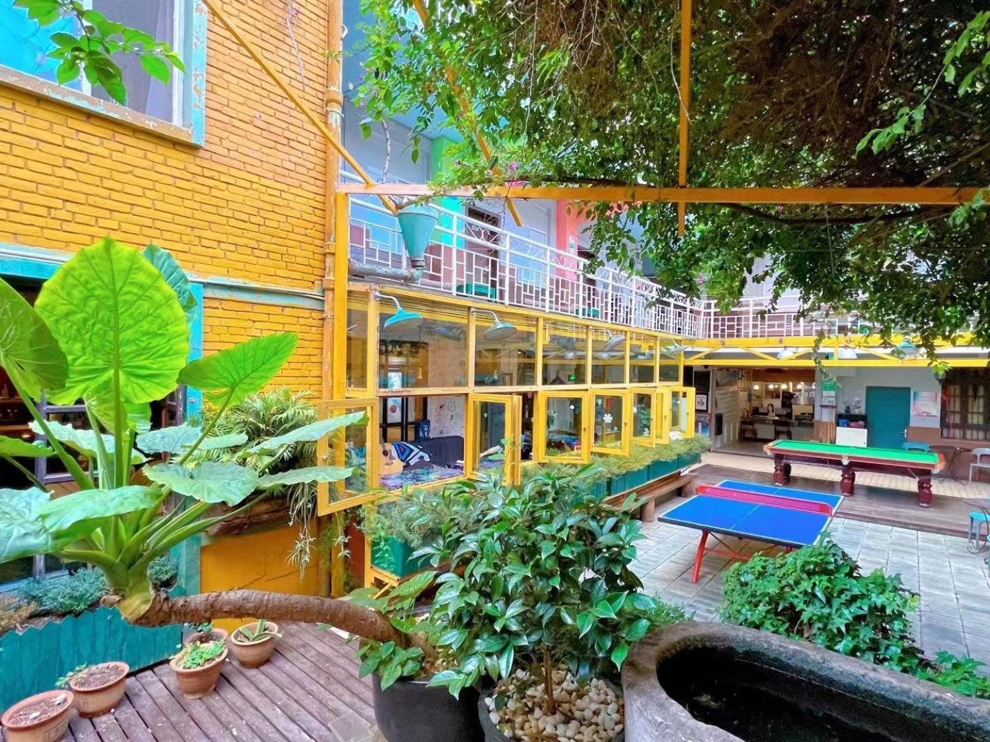 The Cloudland International Youth Hostel Close To The City Center,15 Min Walks To The Subway, Close To The Night Market, Old Street, Green Lake, English-Speaking Service, Free Activity Convenient Payment And Visa Cards Are Accepted Kunming Exterior photo